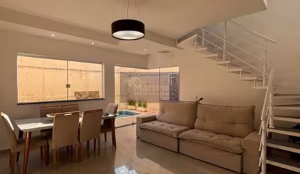 Casa à venda em Itanhaém-SP, Suarão: 2 quartos, 2 suítes, 3 banheiros, 78m². ¡Agende sua visita agora!