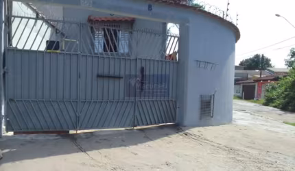 Casa com 2 quartos à venda na Chácara Vila São José, Mongaguá  por R$ 205.000