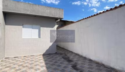 Imperdível oportunidade de compra: Casa à venda em Itanhaém-SP, bairro Nossa Senhora do Sion, com 2 quartos, 1 sala, 1 banheiro, 2 vagas de garagem, 125m² de área!