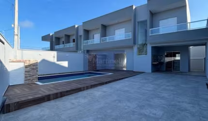 Imperdível: Casa à venda em Itanhaém-SP, Cibratel 2, 3 quartos, 1 suíte, 2 banheiros, 107m². Venha conferir!
