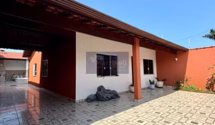 Casa com 3 quartos à venda no Balneário Gaivota, Itanhaém  por R$ 499.000