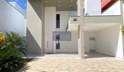 Imperdível! Casa em Condomínio de Luxo à Venda em Itanhaém-SP, Bairro Guacira: 3 quartos, 3 suítes, 1 sala, 4 banheiros, 220m².