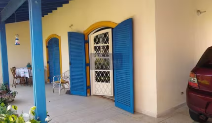 Casa com 3 quartos à venda no Balneário Tupy, Itanhaém  por R$ 650.000