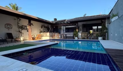 Casa com 4 quartos à venda no Cibratel, Itanhaém  por R$ 980.000