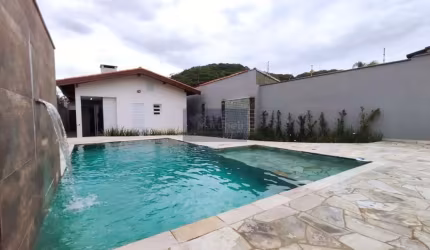 Casa com 3 quartos à venda na Praia dos Sonhos, Itanhaém  por R$ 890.000