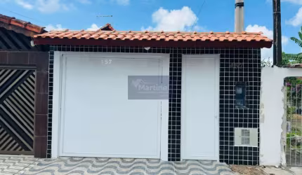 Casa à venda em Praia Grande-SP, bairro Real: 2 quartos, 1 suíte, 2 vagas e 0,01 m² área. Garanta já seu novo lar!