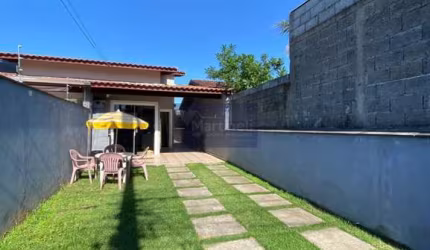 Casa com 2 quartos à venda no Jardim Jamaica, Itanhaém  por R$ 279.000
