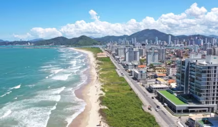 TERRENO FRENTE MAR - MEIA PRAIA - NAVEGANTES