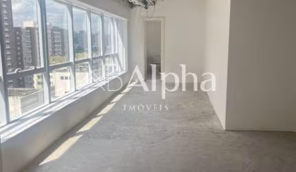 Sala comercial a venda no Edifício Pravda em Alphaville - SP
