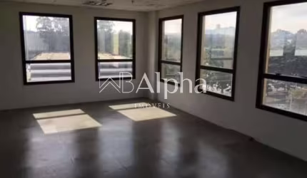 Sala comercial a venda no Edifício CEA 2 em Alphaville - SP