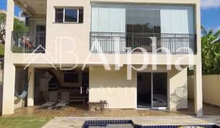 Casa mobiliada para locação no Condomínio Valville 1 em Alphaville - SP