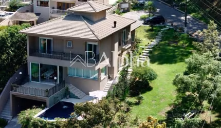 Casa a venda no Residencial Alphaville 10 em Santana de Parnaíba - SP