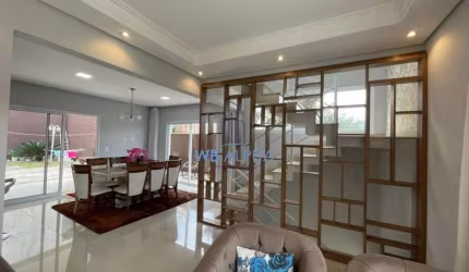 Casa à venda no Condomínio New Ville em Santana de Parnaíba - SP