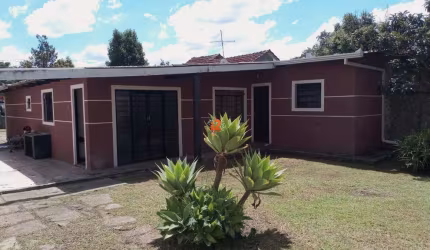 Casa com 2 quartos à venda na Hassan Mohamed Raad, 360, Barreirinha, Curitiba por R$ 349.000