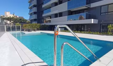 Apartamento à venda na Vereador G Rodrigo Velho, 320, Cabral, Curitiba por R$ 3.224.740