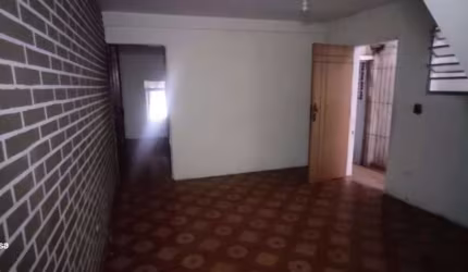 Casa com 1 dormitório para alugar por R$ 1.255,00 - Parada XV de Novembro - São Paulo/SP