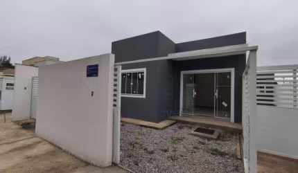 Casa com 2 dormitórios à venda, 61 m² por R$ 220.000 - Maria Turri - Rio das Ostras/RJ