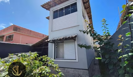 Casa com 2 dormitórios à venda, 102 m² por R$ 480.000 - Atlântica - Rio das Ostras/RJ