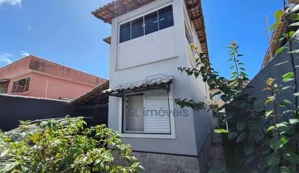 Casa com 2 dormitórios à venda, 102 m² por R$ 480.000 - Atlântica - Rio das Ostras/RJ