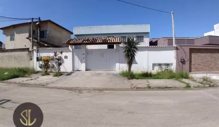 Apartamento com 2 dormitórios à venda, 55 m² por R$ 135.000,00 - Extensão Serramar - Rio das Ostras/RJ