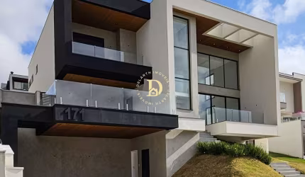 Casa Condomínio - Condomínio Paratehy Norte -  4 Suítes - 310 m²