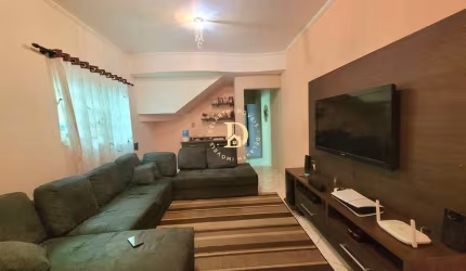 Sobrado - Jardim Uirá - 3 dormitórios (1 suíte)- 186M² - Aceita permuta
