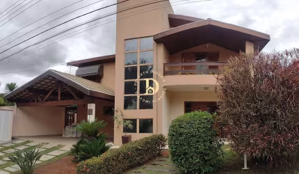 Casa Condominio Coleginho - Jacareí - SP -  4 Dormitórios(2 suítes) - 340 m2