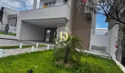 Casa Sobrado Condomínio - Residencial Golden Park - Jacareí - 3 Suítes - 180m²