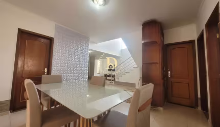 Sobrado - Cidade Jardim - Jacareí/SP - 04 Dormitórios (01 Suíte) - 273 m²
