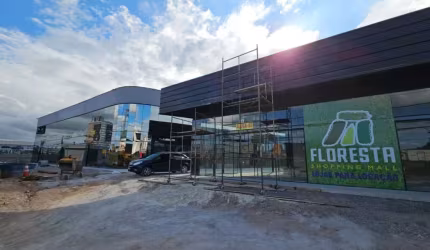 LOJA TERREA 171,60M² - COM O PONTO DE GÁS - IDEAL PARA RAMOS DE ALIMENTAÇÃO - LO1403