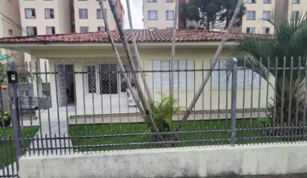 Casa à venda, 03 quartos, sendo 01 suíte e 07 vagas no bairro Ipiranga - São José - SC - CA1473