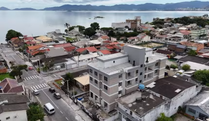 APARTAMENTO GARDEN COM 128M2 NO BALNEARIO DO ESTREITO - AP1645