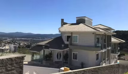 Mansão no Bosque das Mansões 6 dorm. 8 banheiros 8 vagas cobertas - CA681