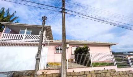CASA DE 3 QUARTOS - 2 SUÍTES  - CA930