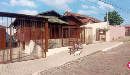 Casa para Venda - 193m², 4 dormitórios, 4 vagas - Desvio Rizzo