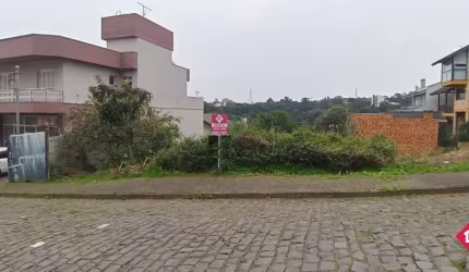 Terreno à venda na Avenida Affonso Gasparin, 755, Nossa Senhora da Saúde, Caxias do Sul por R$ 430.000