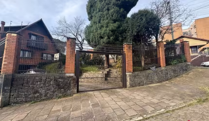Casa com 3 quartos à venda na José Heller, 1461, Panazzolo, Caxias do Sul por R$ 1.350.000