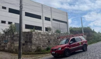 Barracão / Galpão / Depósito à venda na Victore Rizzotto, 302, Santa Catarina, Caxias do Sul por R$ 1.800.000