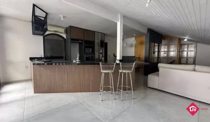Cobertura para Venda - 150m², 3 dormitórios, sendo 1 suites, 2 vagas - Santa Catarina