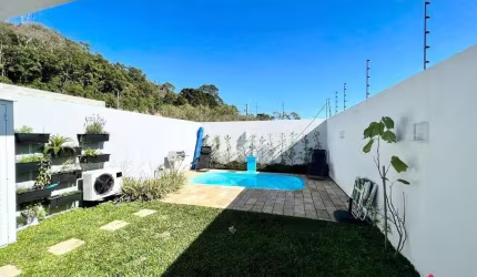 Casa com 3 quartos à venda na Rua Lindomar Mattos, 93, Monte Bérico, Caxias do Sul por R$ 990.000