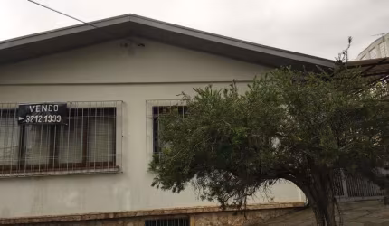 Casa para Venda - 230m², 3 dormitórios, 3 vagas - Cristo Redentor