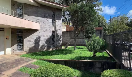 Casa para Venda - 371m², 3 dormitórios, sendo 1 suites, Nossa Senhora de Lourdes