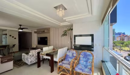 Apartamento para Venda - 125m², 3 dormitórios, sendo 1 suites, 1 vaga - Centro