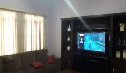 Sobrado com 03 dorms e 01 suíte no Jardim das Flores em Sorocaba