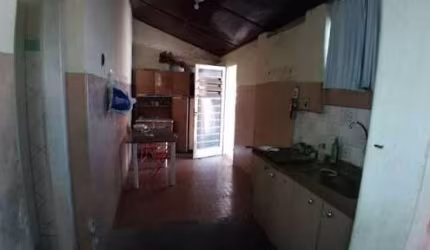 Casa 02 dormitórios com edícula em Vila Assis  -  Sorocaba