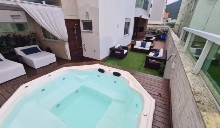Apartamento com 2 quartos à venda na dos Pessegueiros, 131, Praia de Palmas, Governador Celso Ramos por R$ 1.500.000