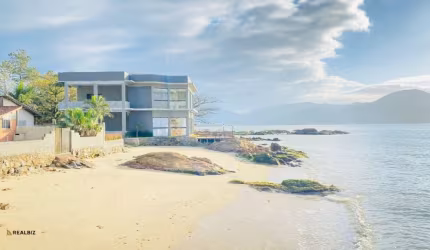 Casa com 4 quartos à venda na Gov. Mário Covas, 47, Guaporanga, Biguaçu por R$ 3.000.000