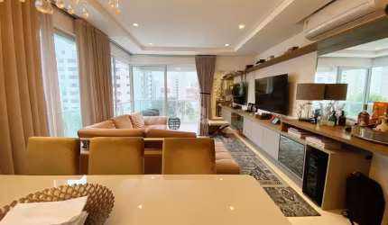 Apartamento mobiliado com 3 dormitórios, sendo 1 suíte, 3 vagas - Centro - Florianópolis