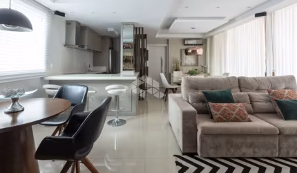 APARTAMENTO DE ALTO PADRÃO COM 3 QUARTOS SENDO 3 SUÍTES NO CENTRO DE FLORIANÓPOLIS/SC