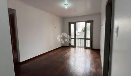 APARTAMENTO DE 2 QUARTOS NO CENTRO EM FLORIANÓPOLIS/SC